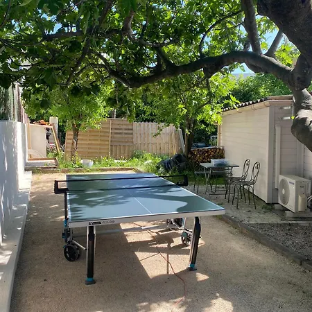 Jolie Pavillon Avec Jardin Prive Σαλέ *