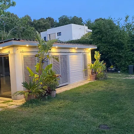 Jolie Pavillon Avec Jardin Prive Σαλέ *